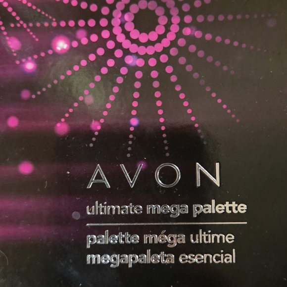 HOST PICK 🎉🎊Avon Mega Palette 36 Lip&eye 6blush - Picture 2 of 7